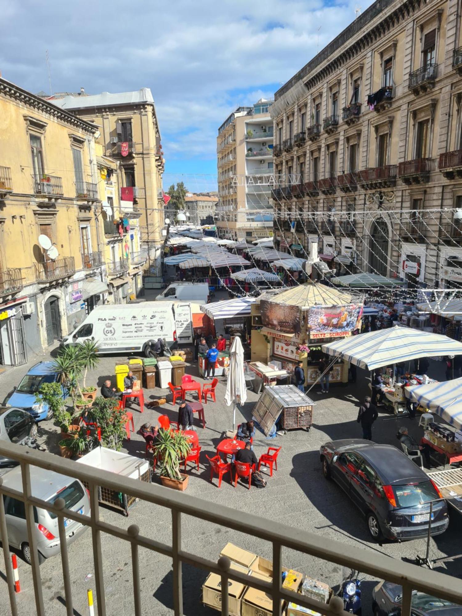 Toscano Palace Luxury Rooms Catania Exterior photo